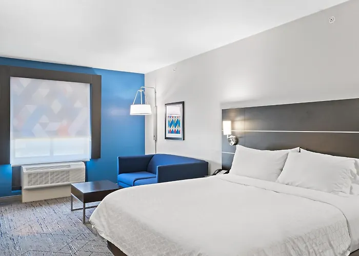 Holiday Inn Express & Suites White Hall By Ihg